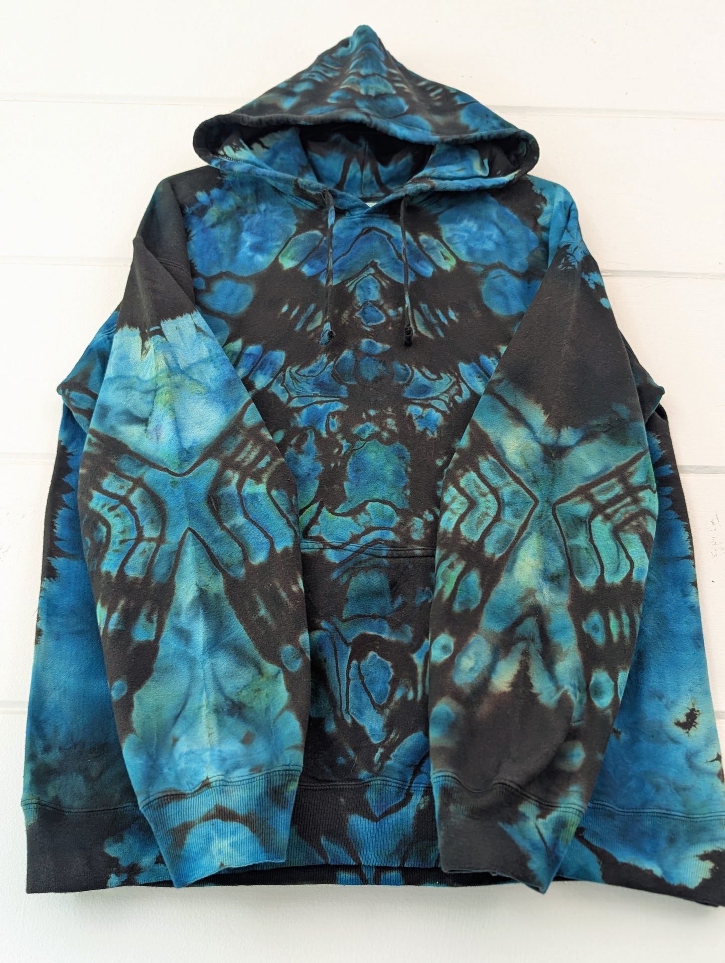 MEDIUM OG HOODIE