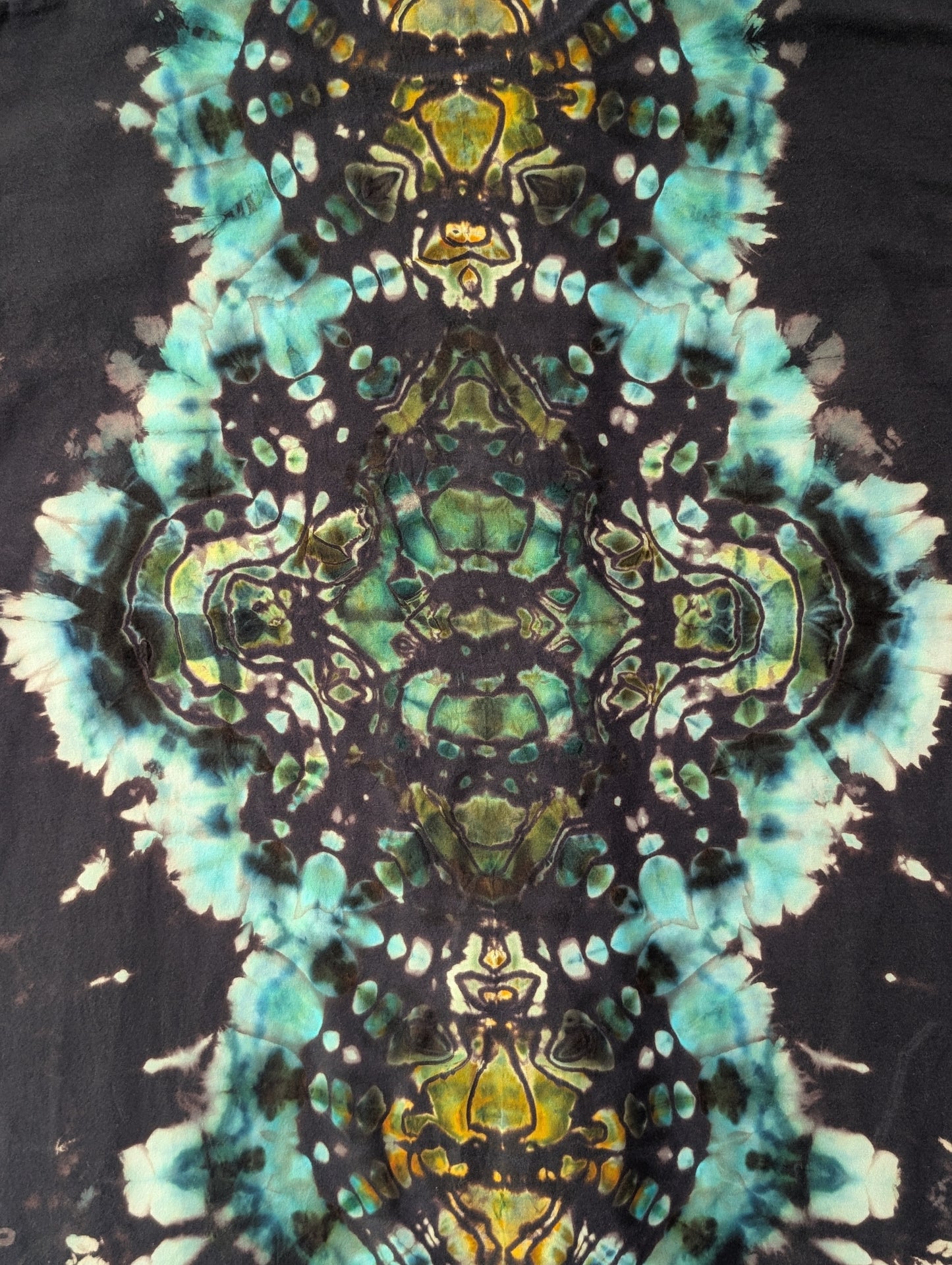 Sacred Reverse • XL