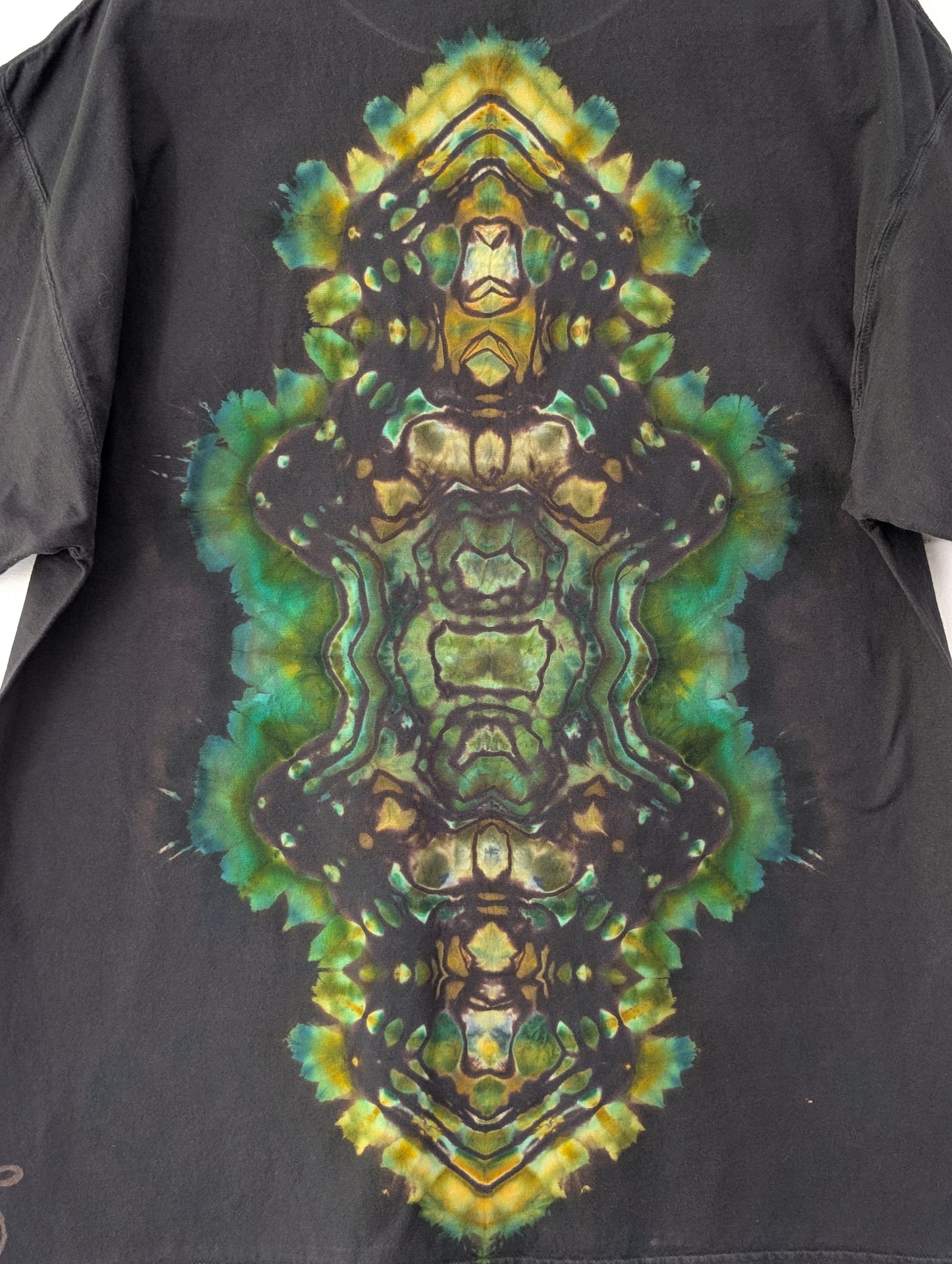 Sacred Reverse • XL