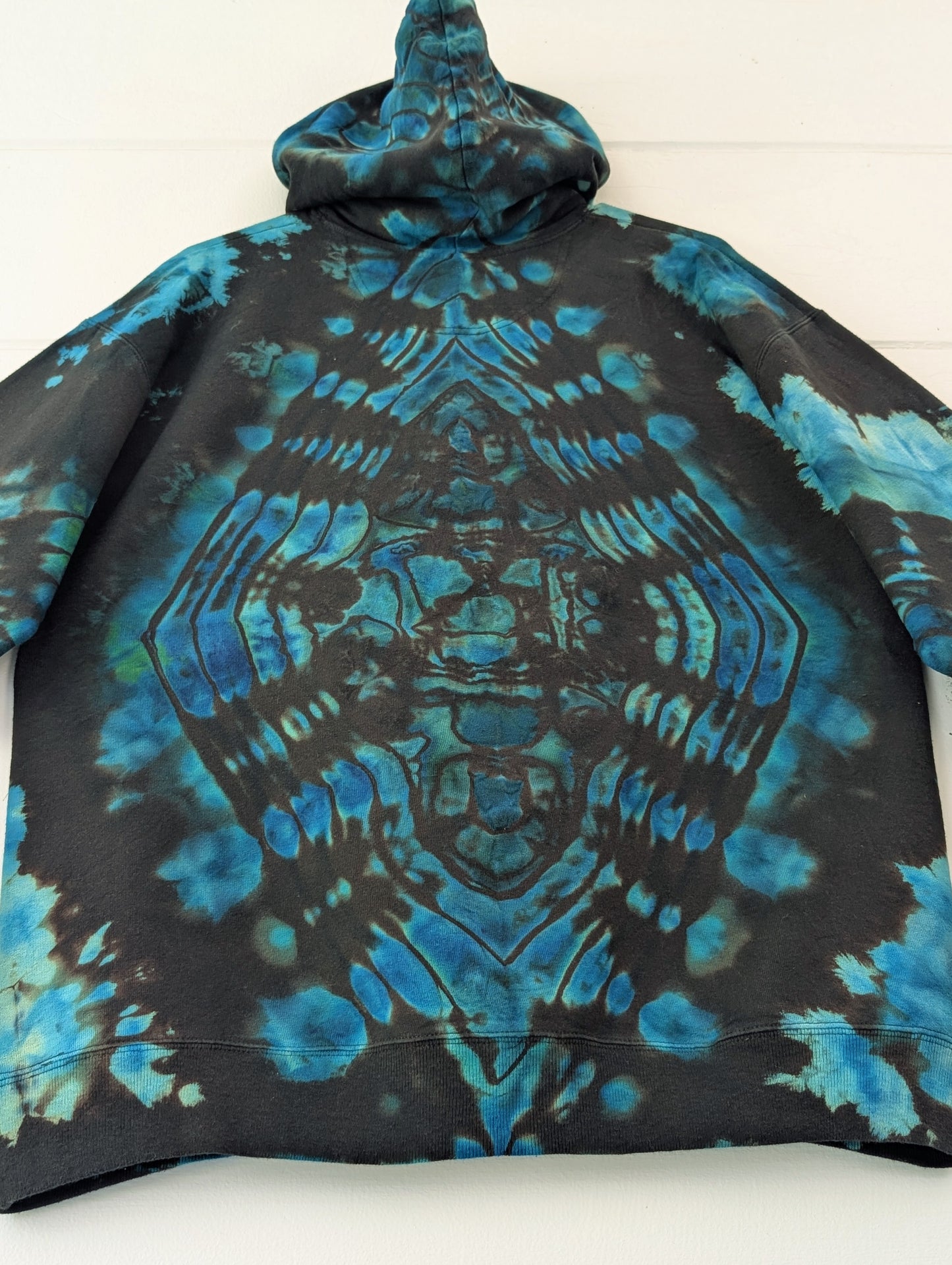 MEDIUM OG HOODIE