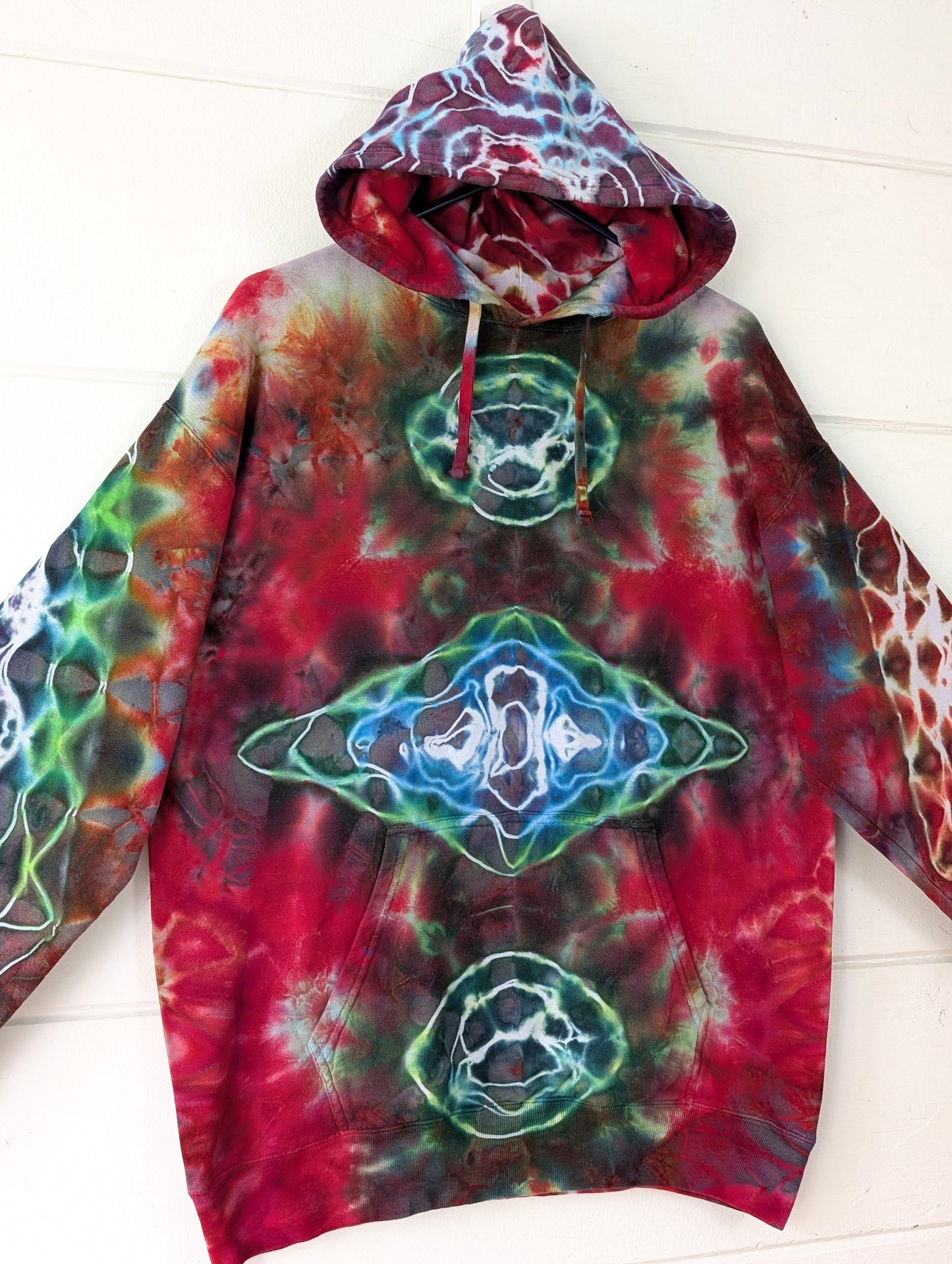 MEDIUM SACRED LUX HOODIE