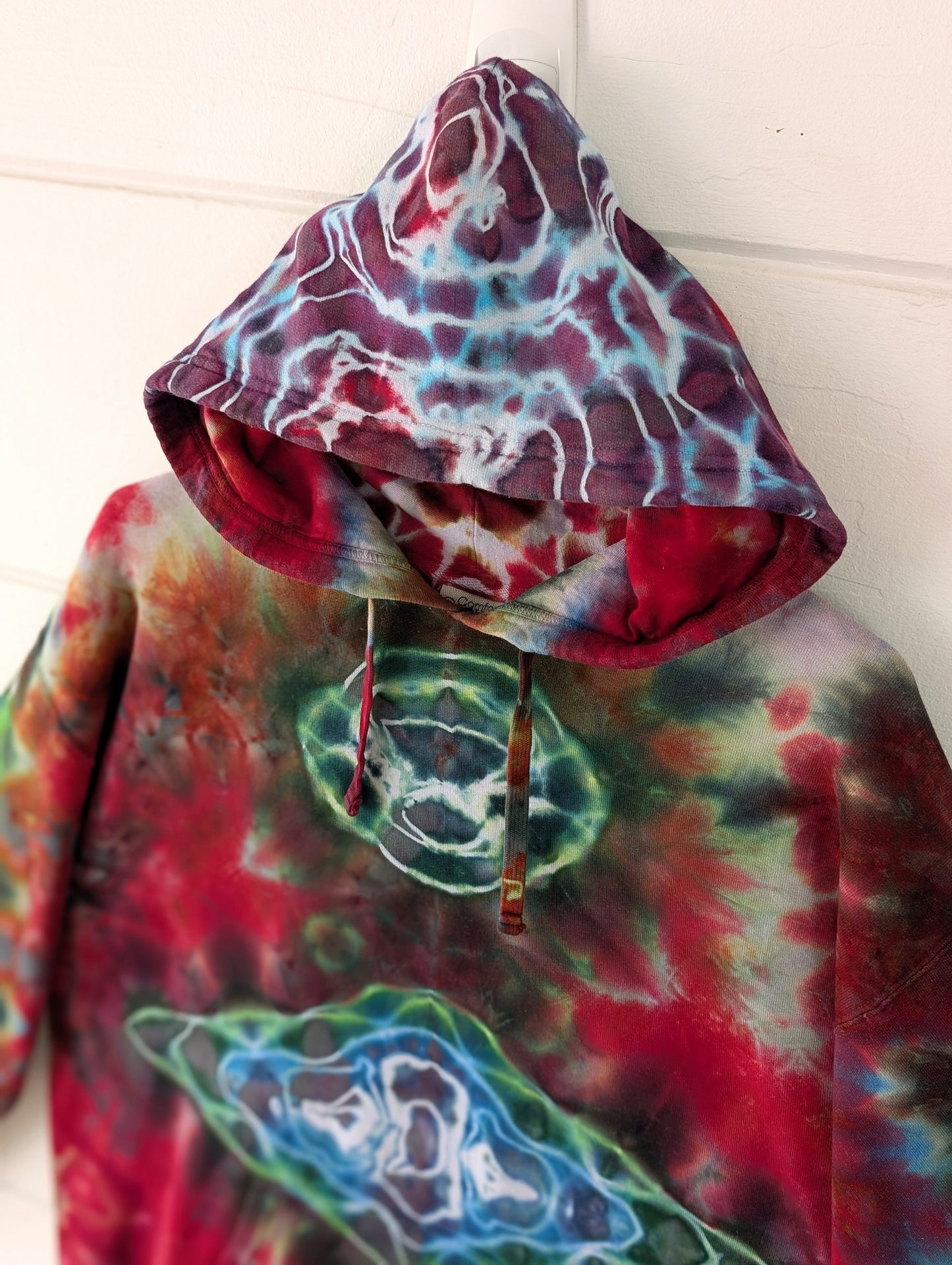 MEDIUM SACRED LUX HOODIE