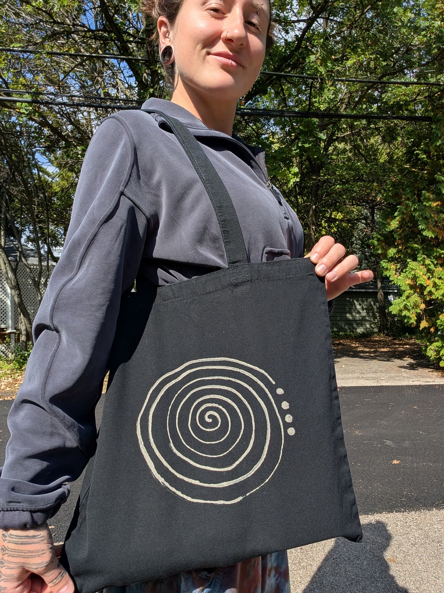 TOTE BAGS