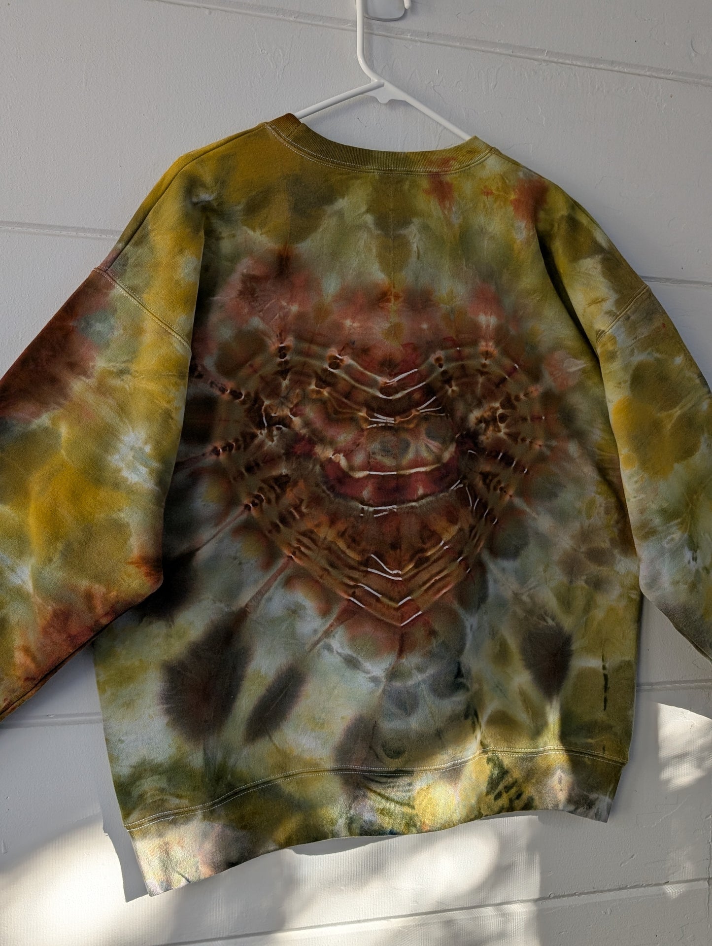 MEDIUM/LARGE HEAVYWEIGHT CREWNECK