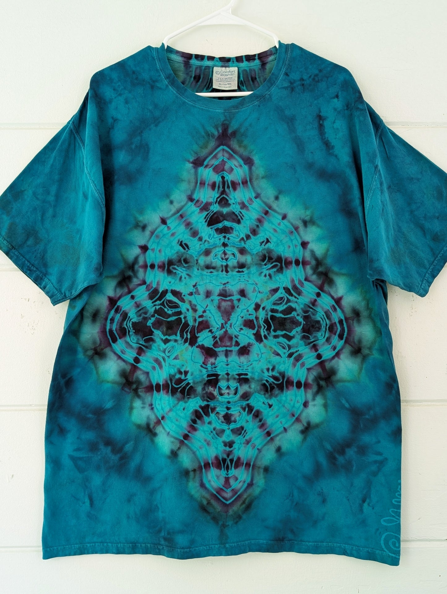 Sacred Reverse • XL