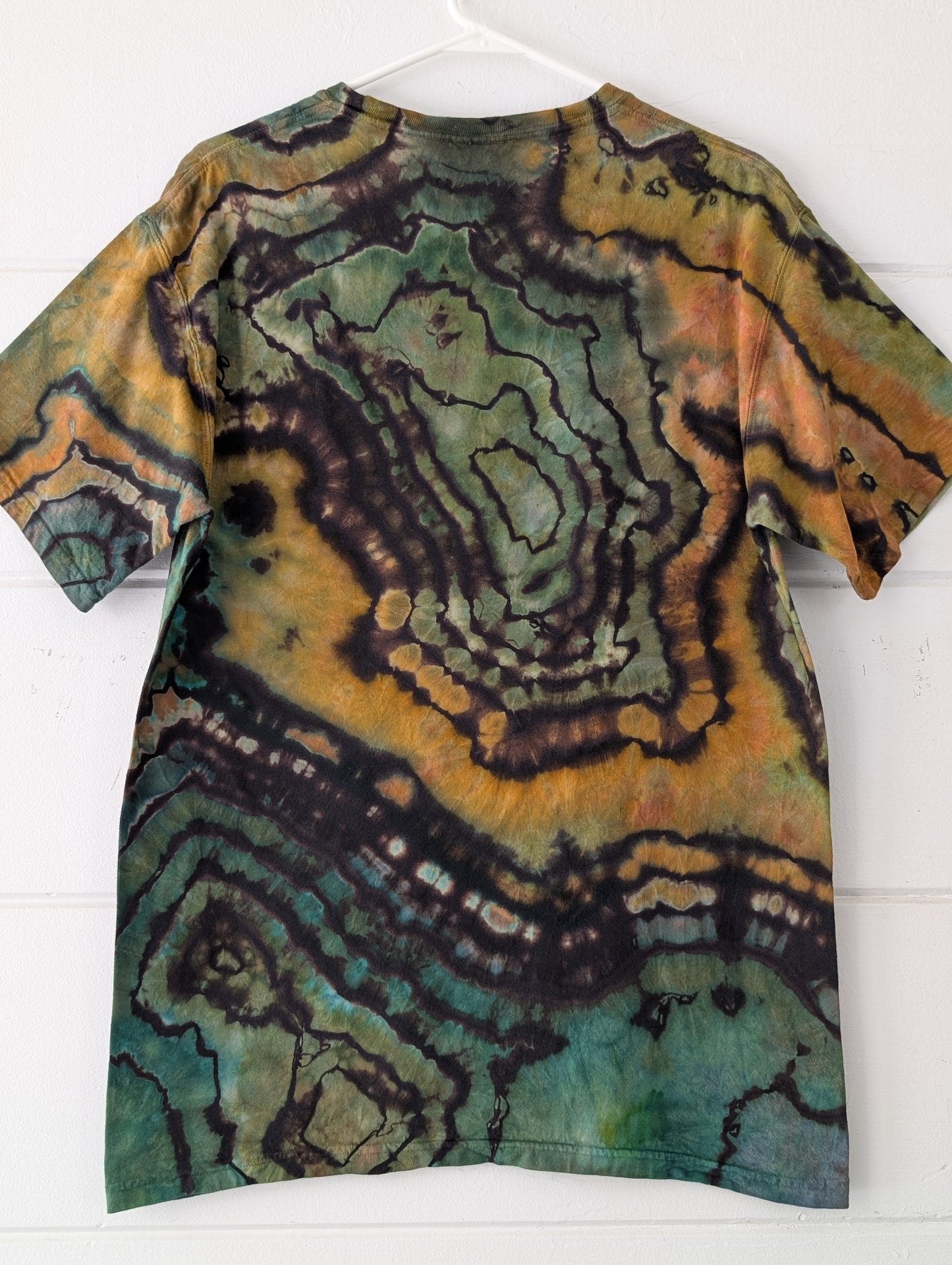 MEDIUM REVERSE GEODE