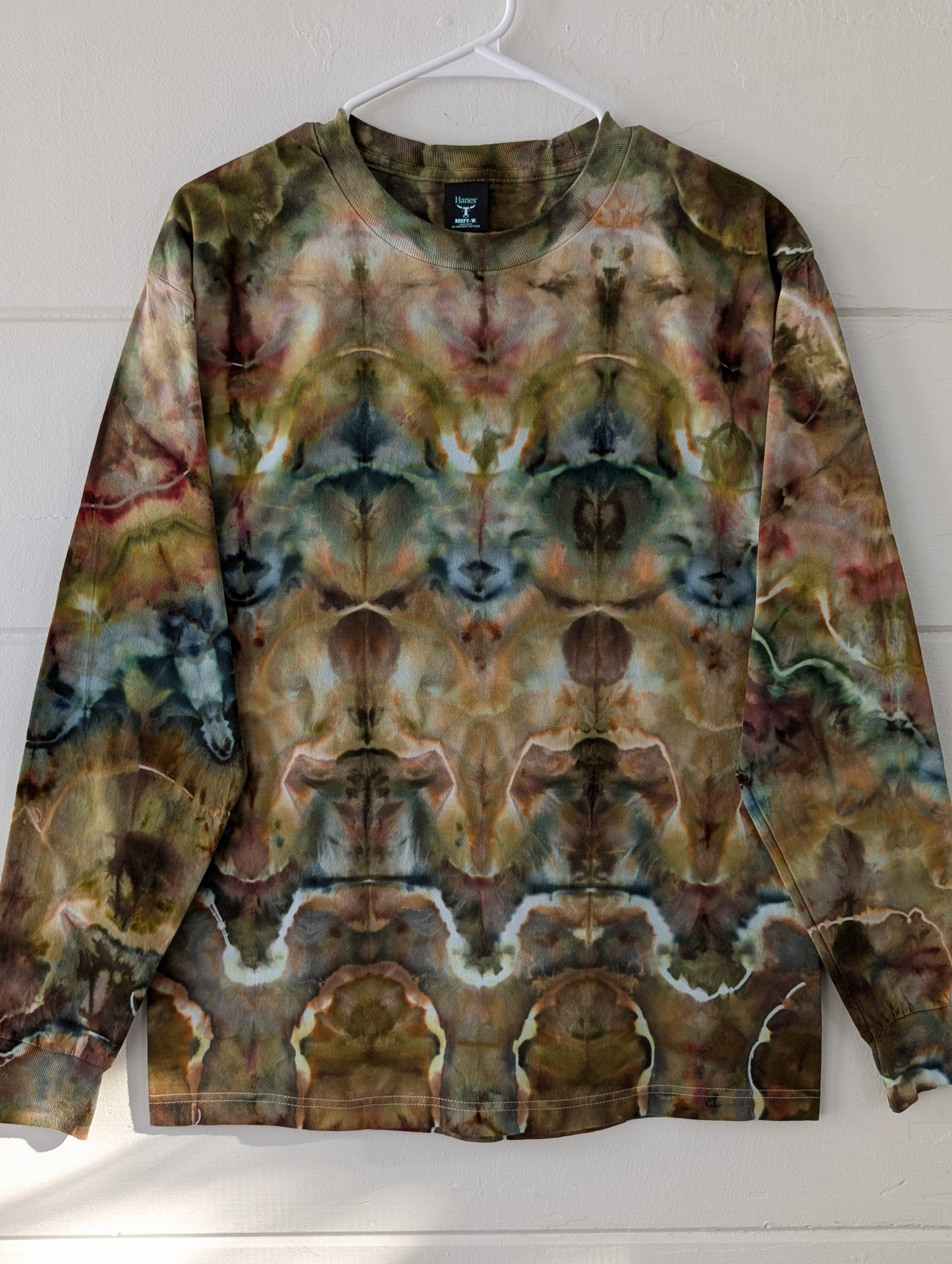 MEDIUM SACRED LONG SLEEVE