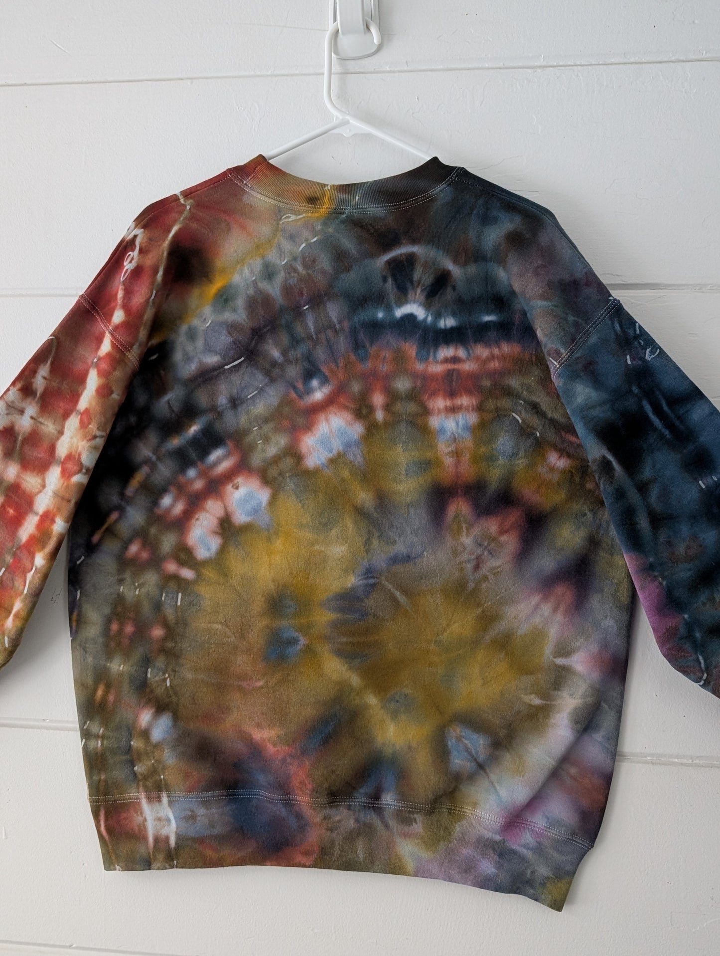 MEDIUM HEAVYWEIGHT CREWNECK