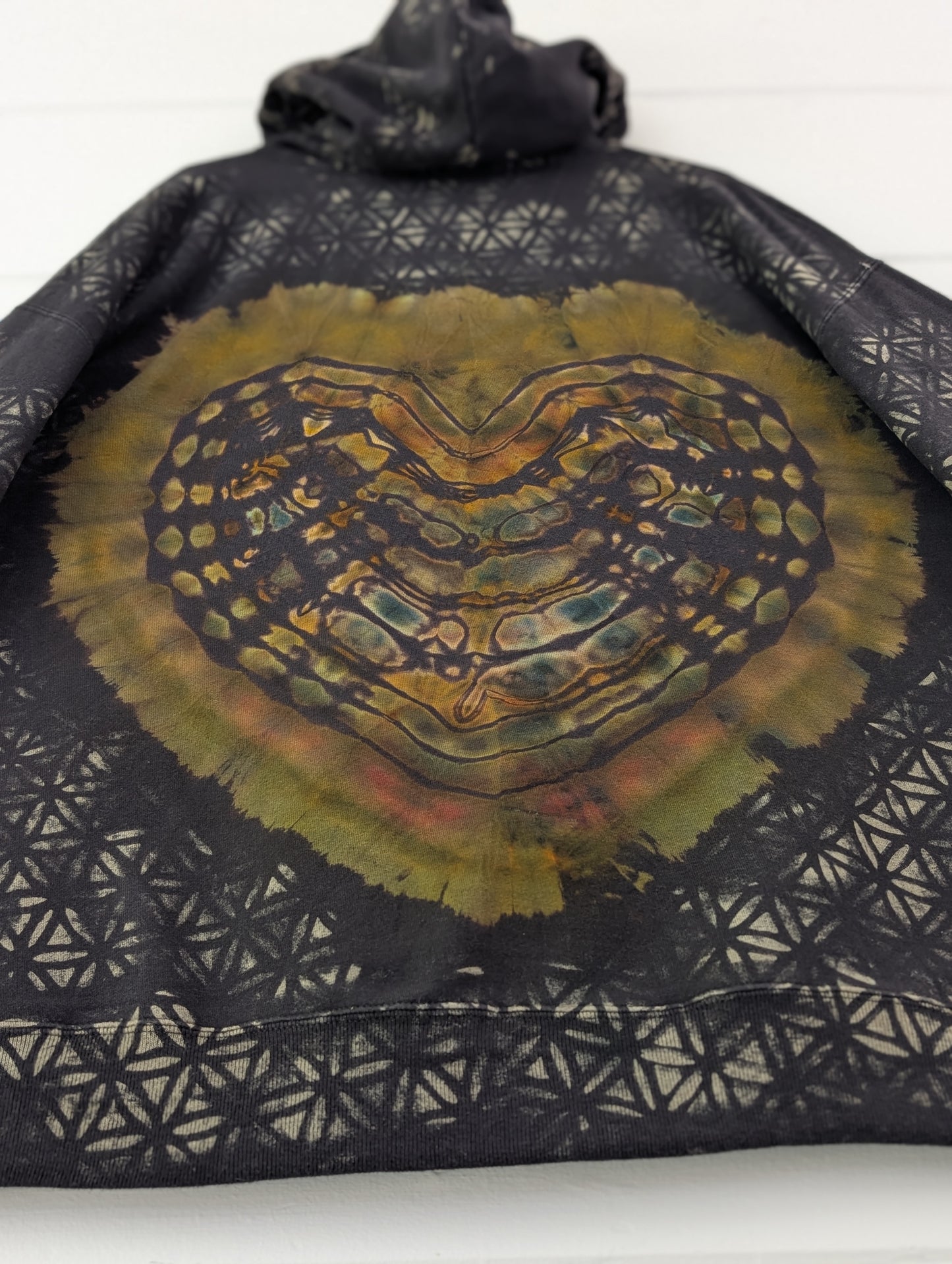 Heart Cave • XL