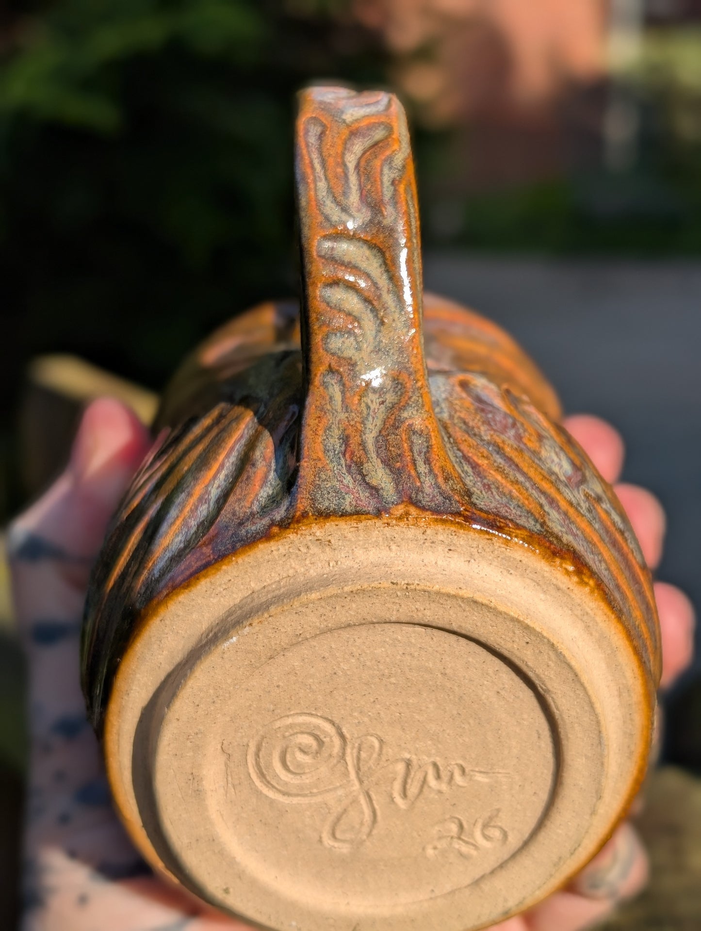 Carved Mug • 9.5 oz