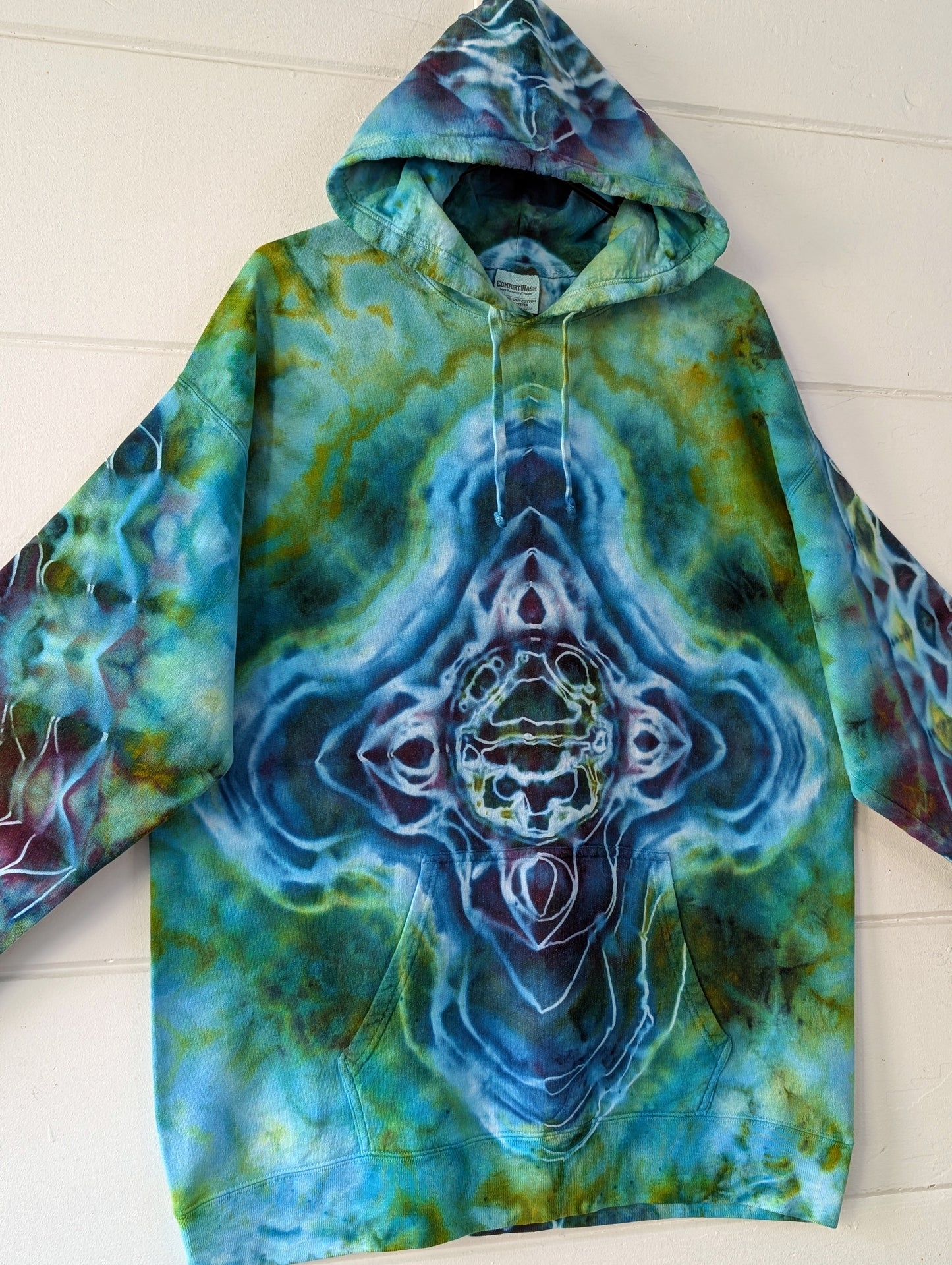 LARGE SACRED LUX HOODIE