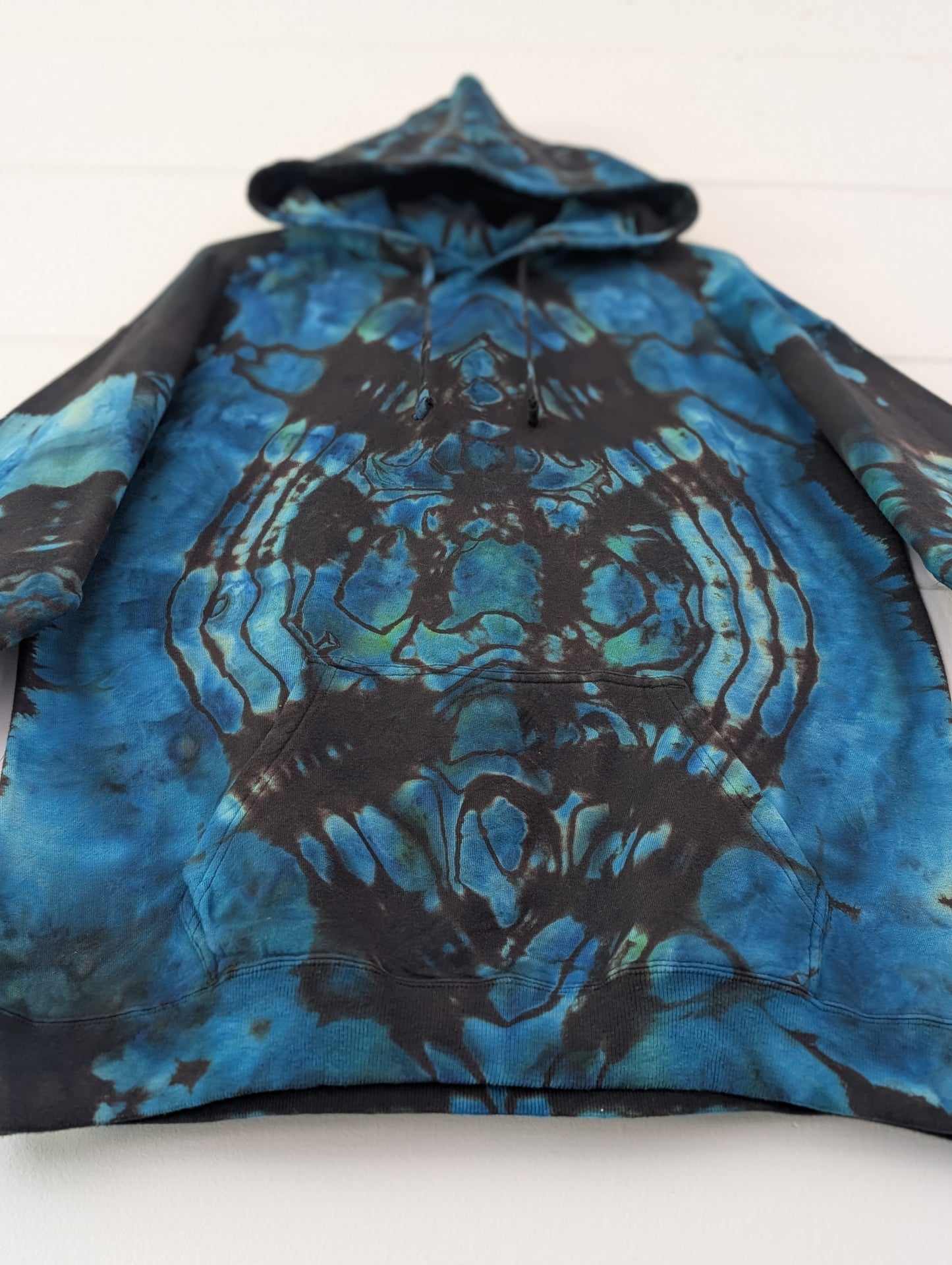 MEDIUM OG HOODIE