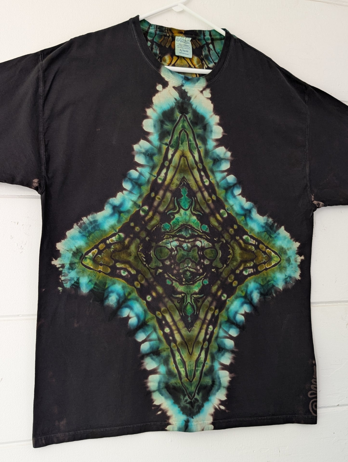 Sacred Reverse • XL