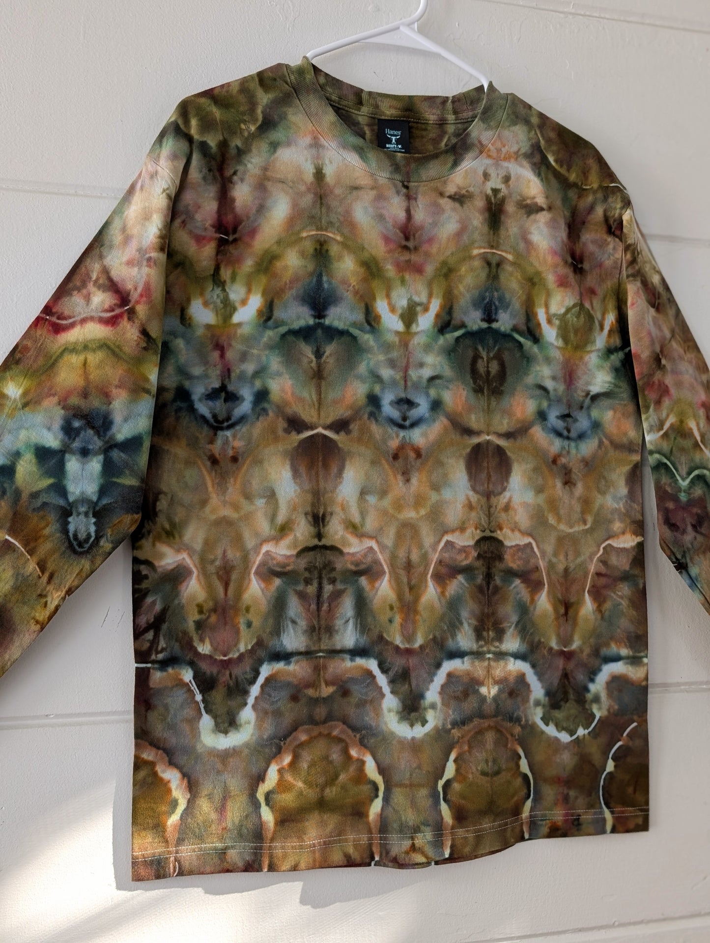 MEDIUM SACRED LONG SLEEVE