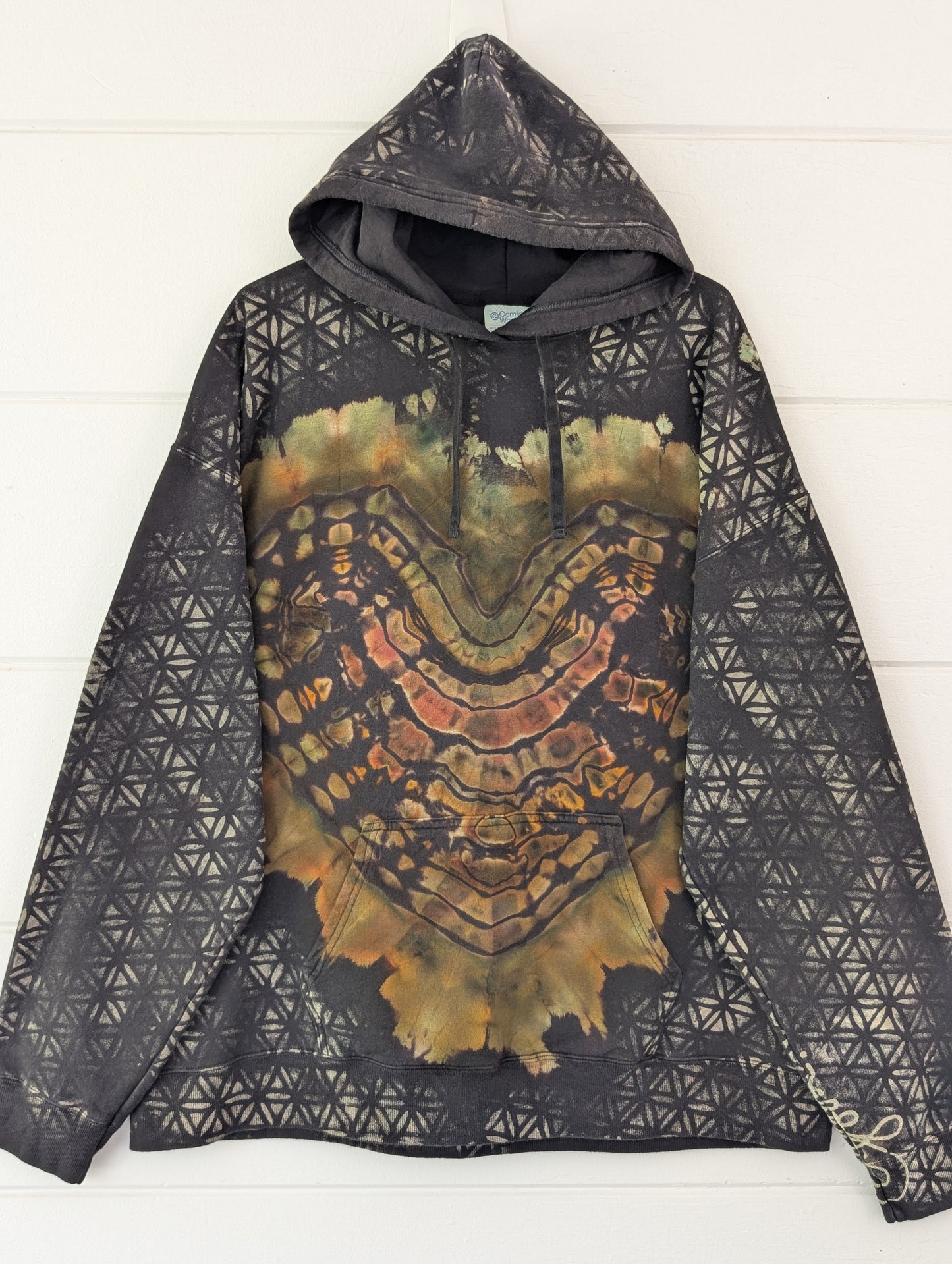 Heart Cave • XL