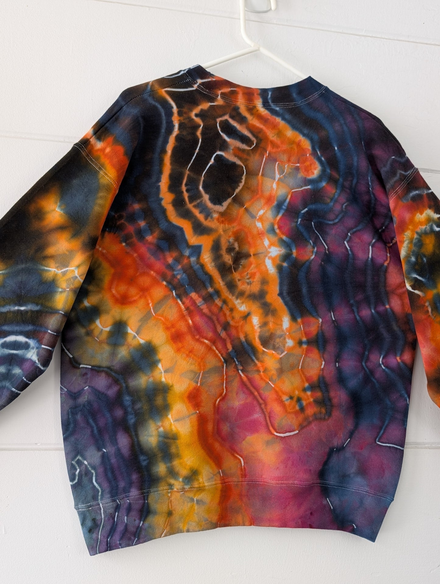 MEDIUM HEAVYWEIGHT CREWNECK