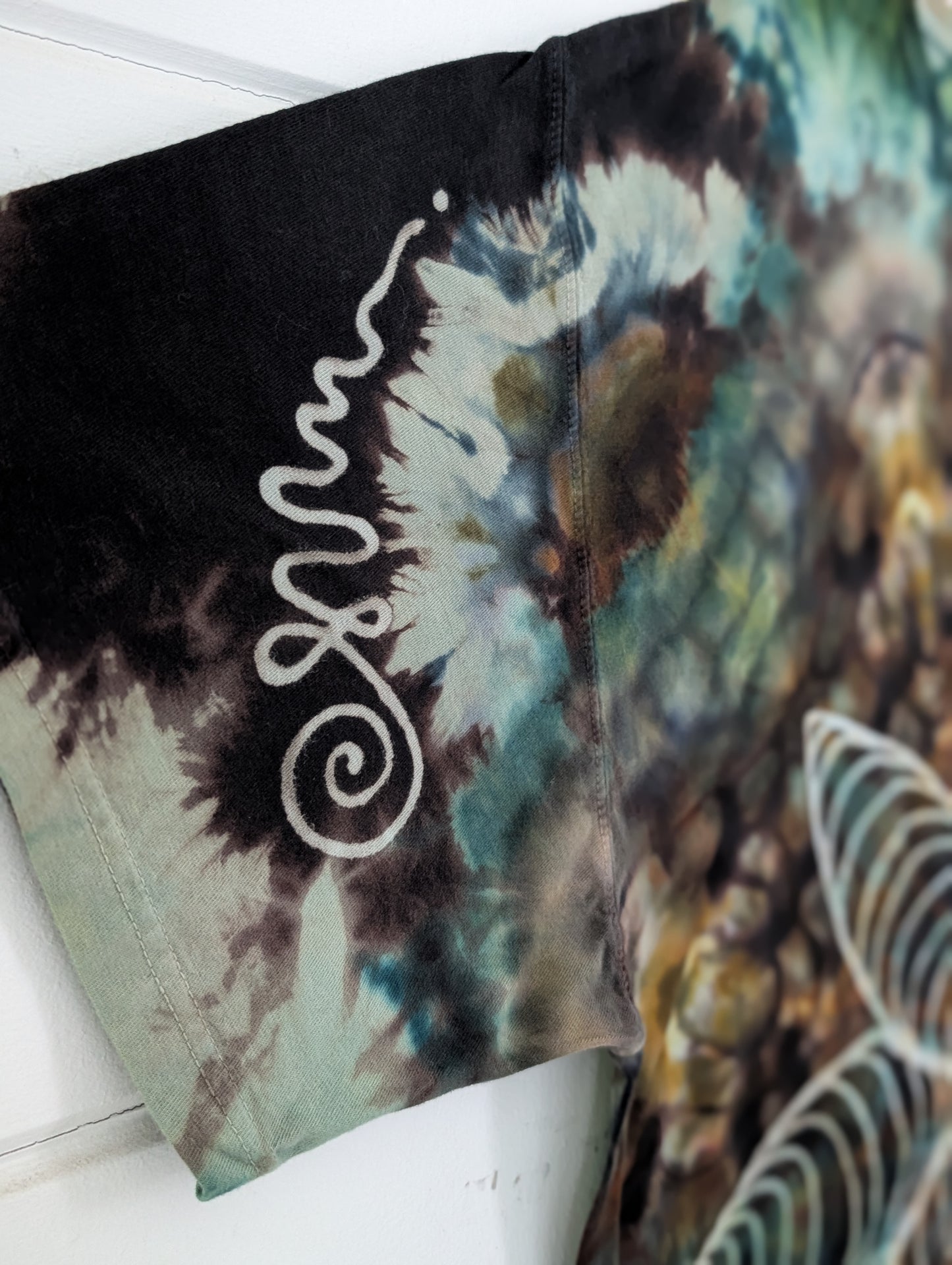 Sacred Tee • XL