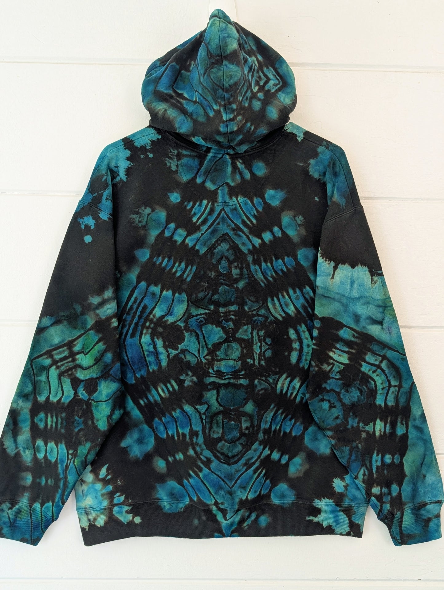 MEDIUM OG HOODIE