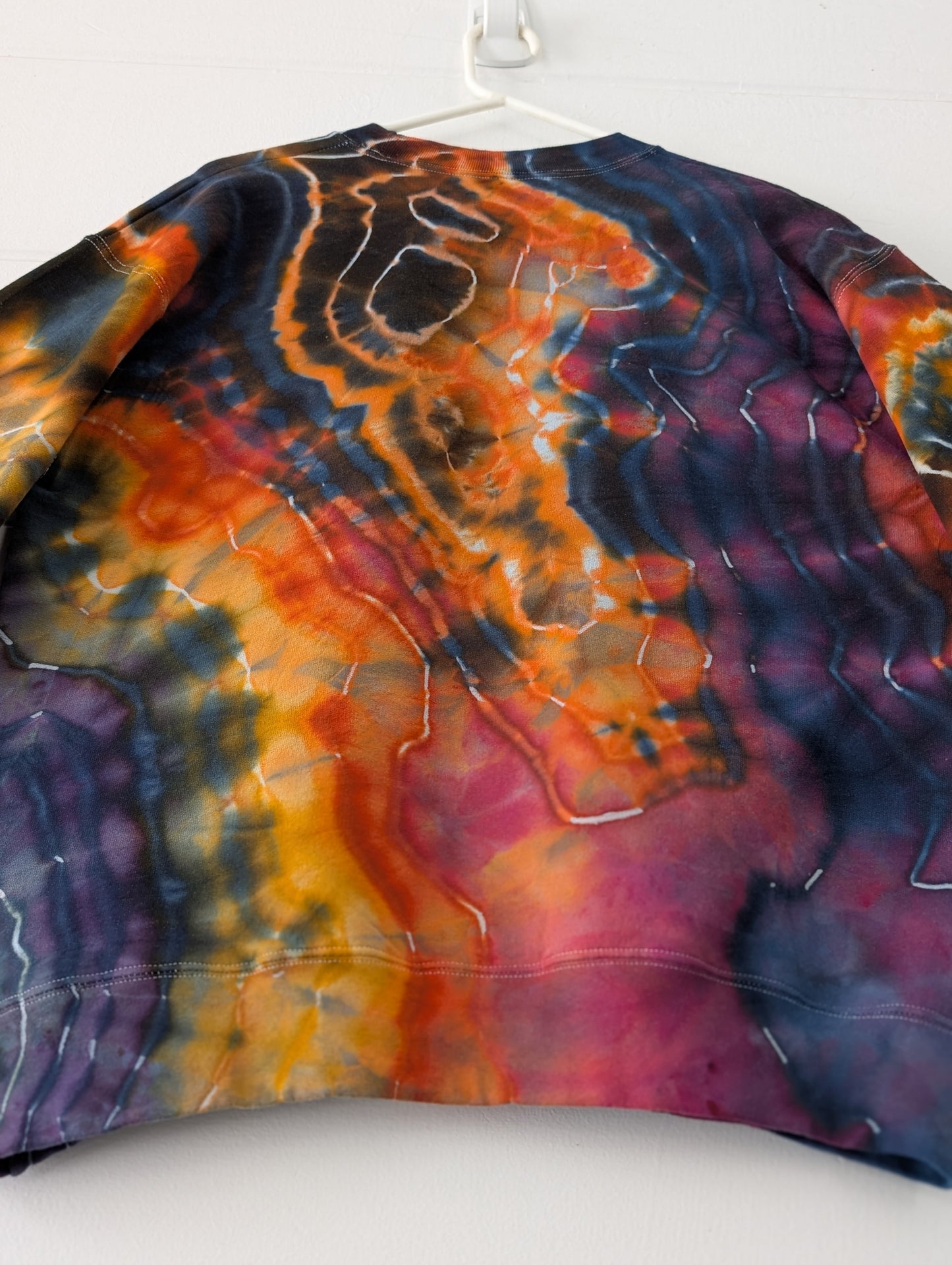 MEDIUM HEAVYWEIGHT CREWNECK