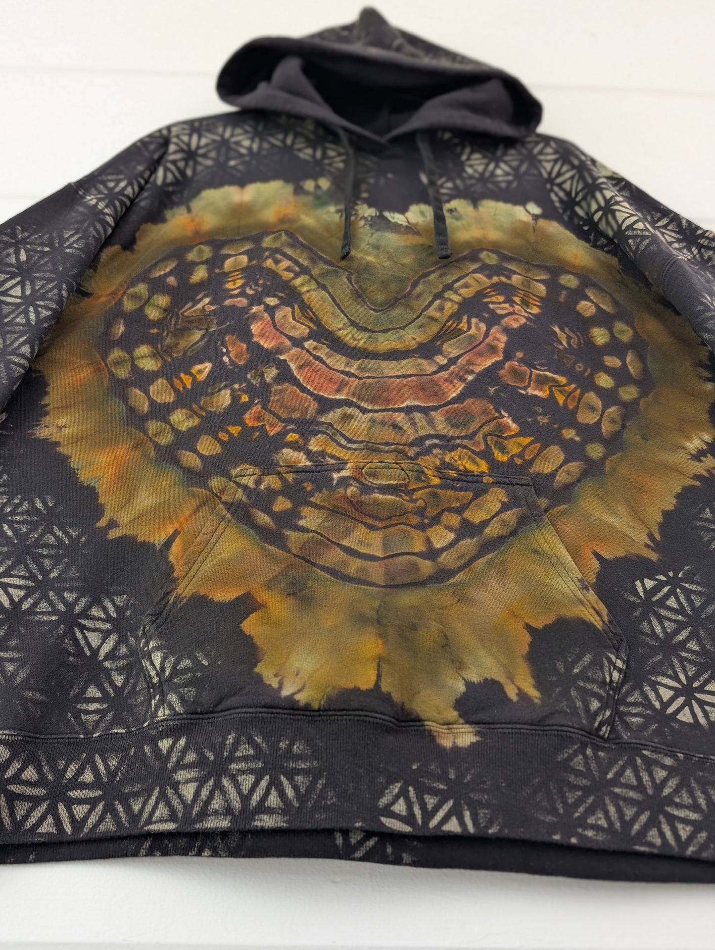 Heart Cave • XL