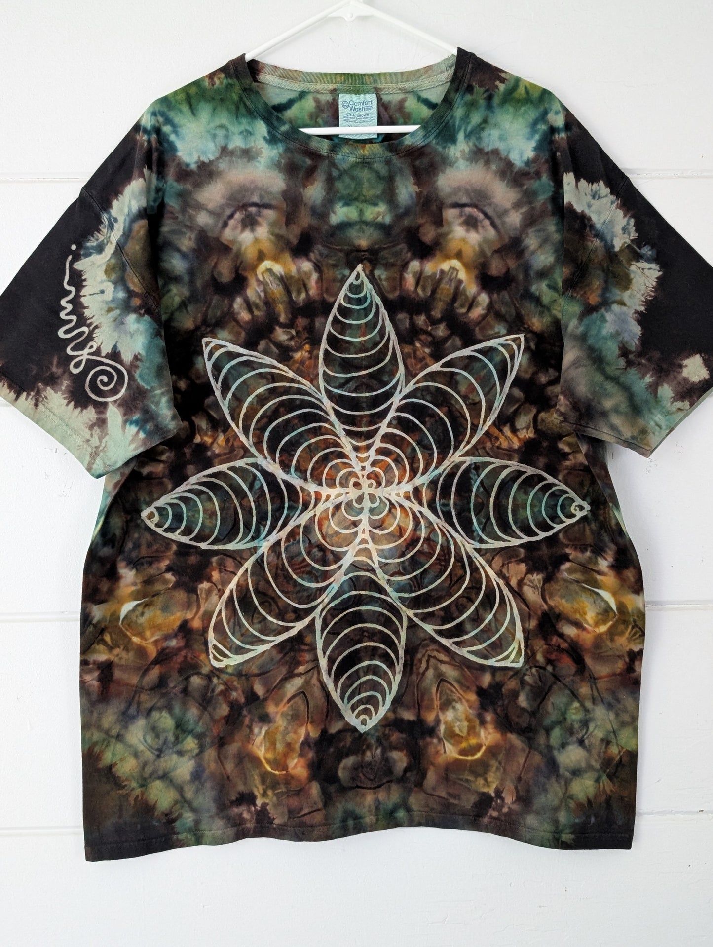 Sacred Tee • XL