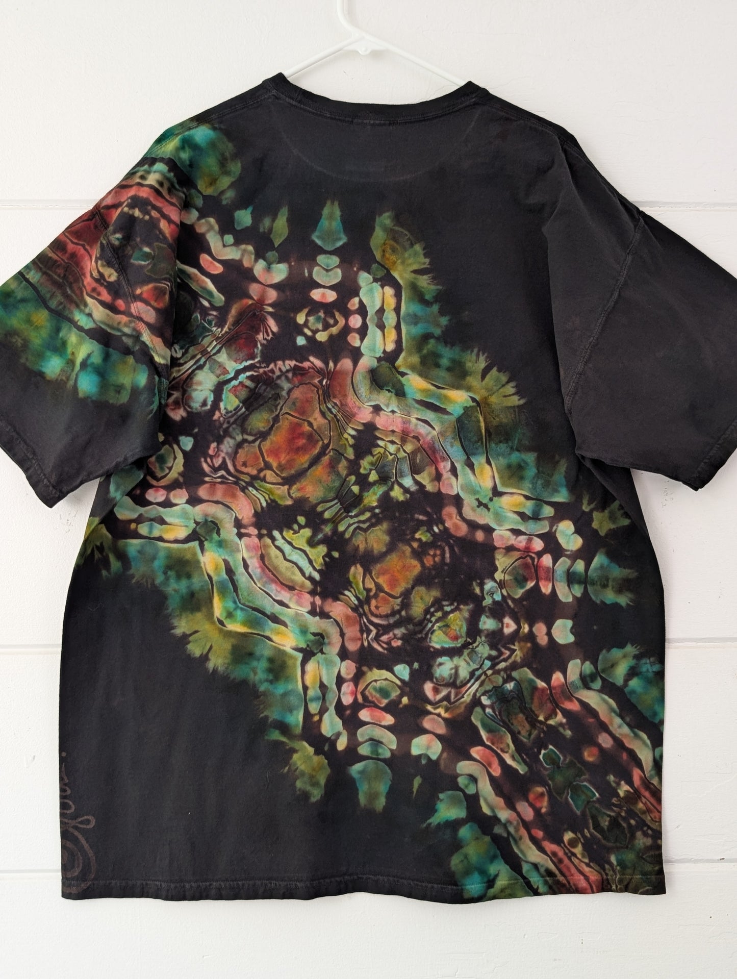 Sacred Reverse • 2XL