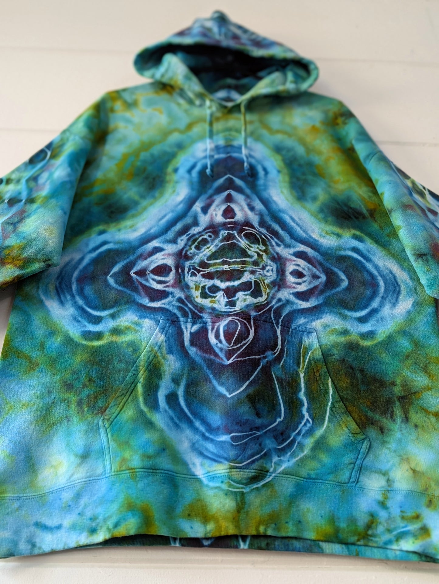 LARGE SACRED LUX HOODIE