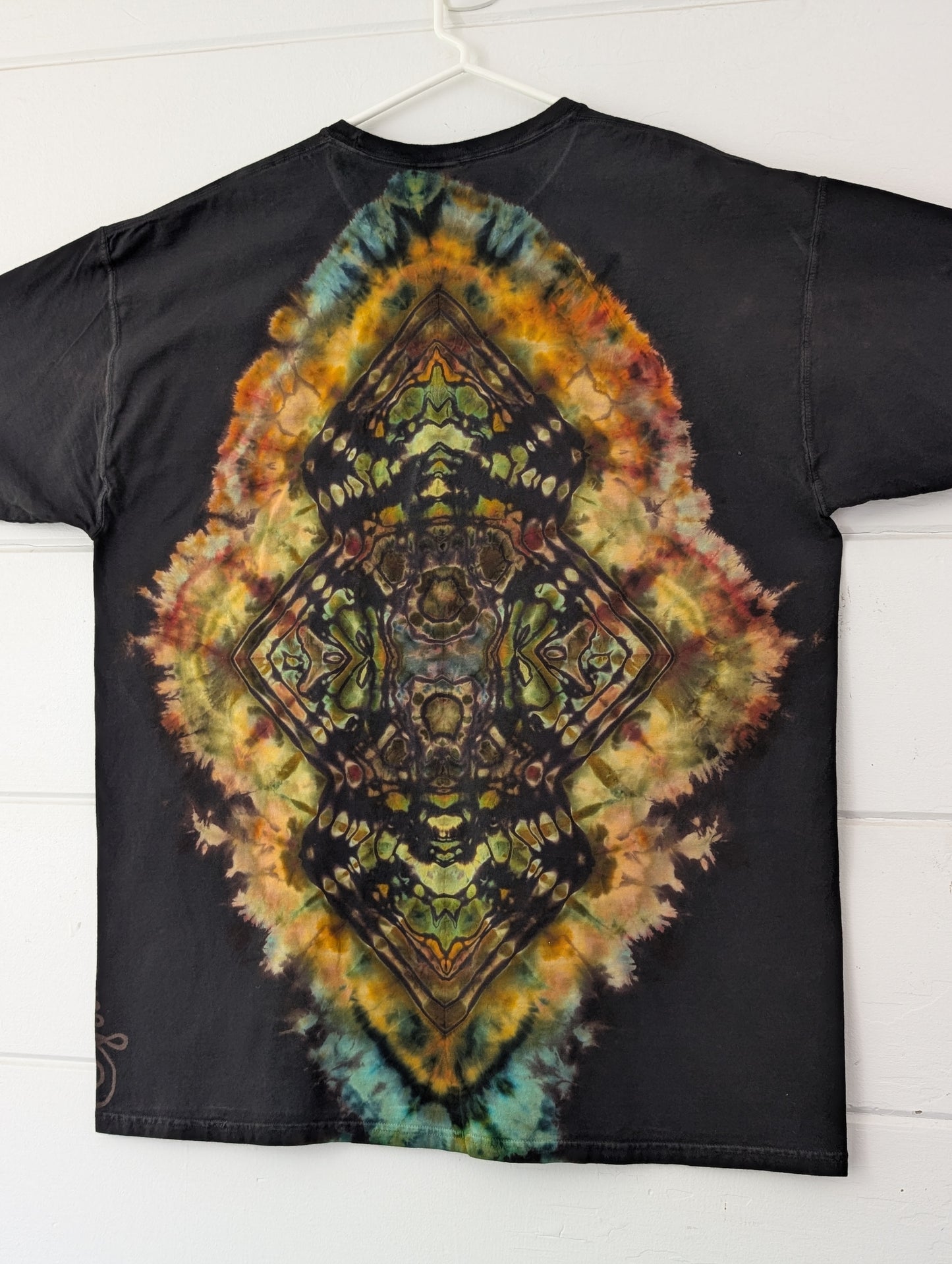 Sacred Reverse • 2XL