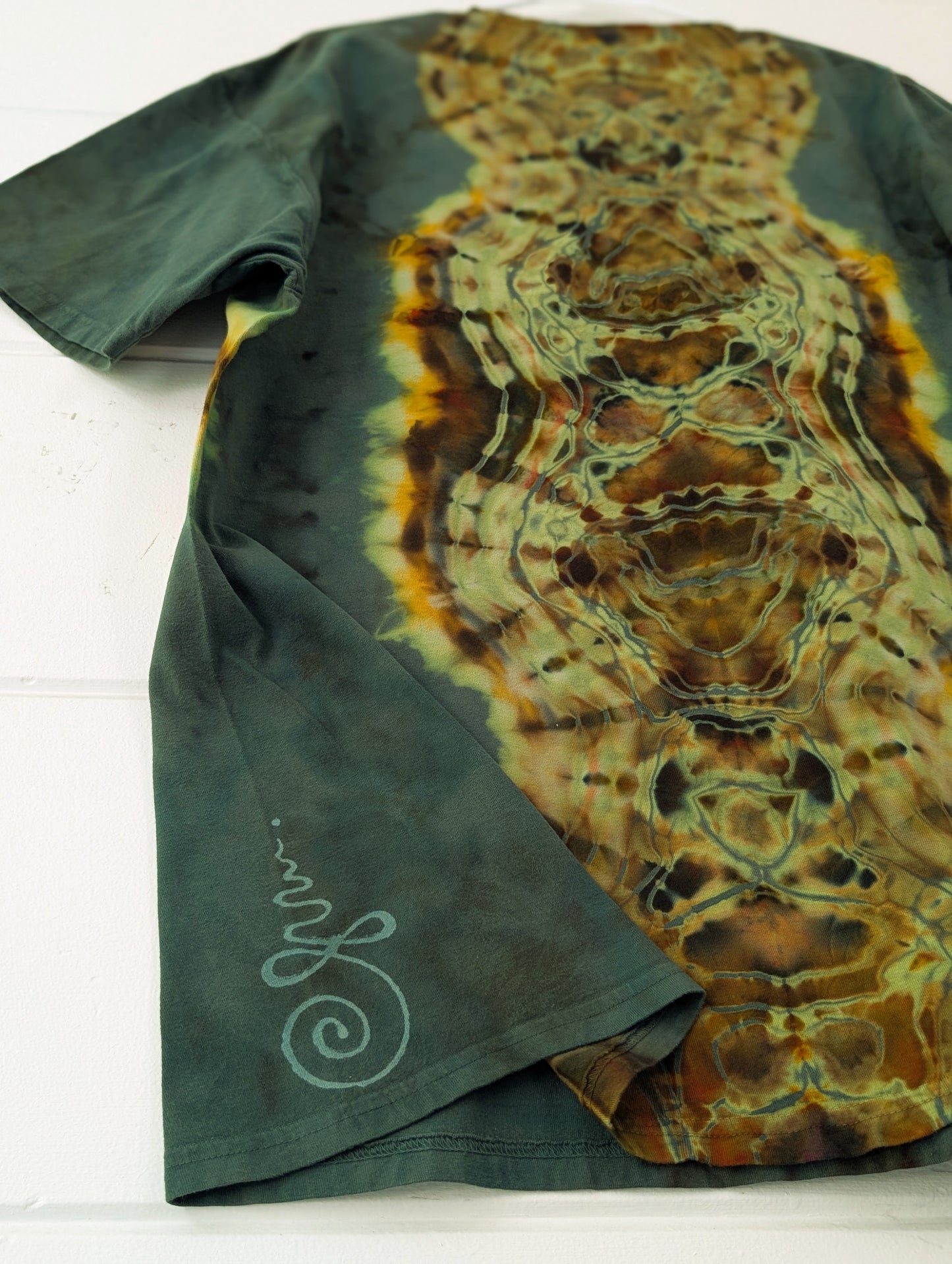 Sacred Reverse • XL