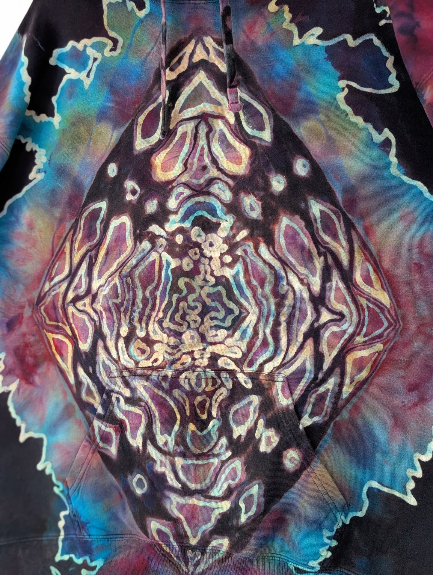 LARGE VISIONARY HOODIE