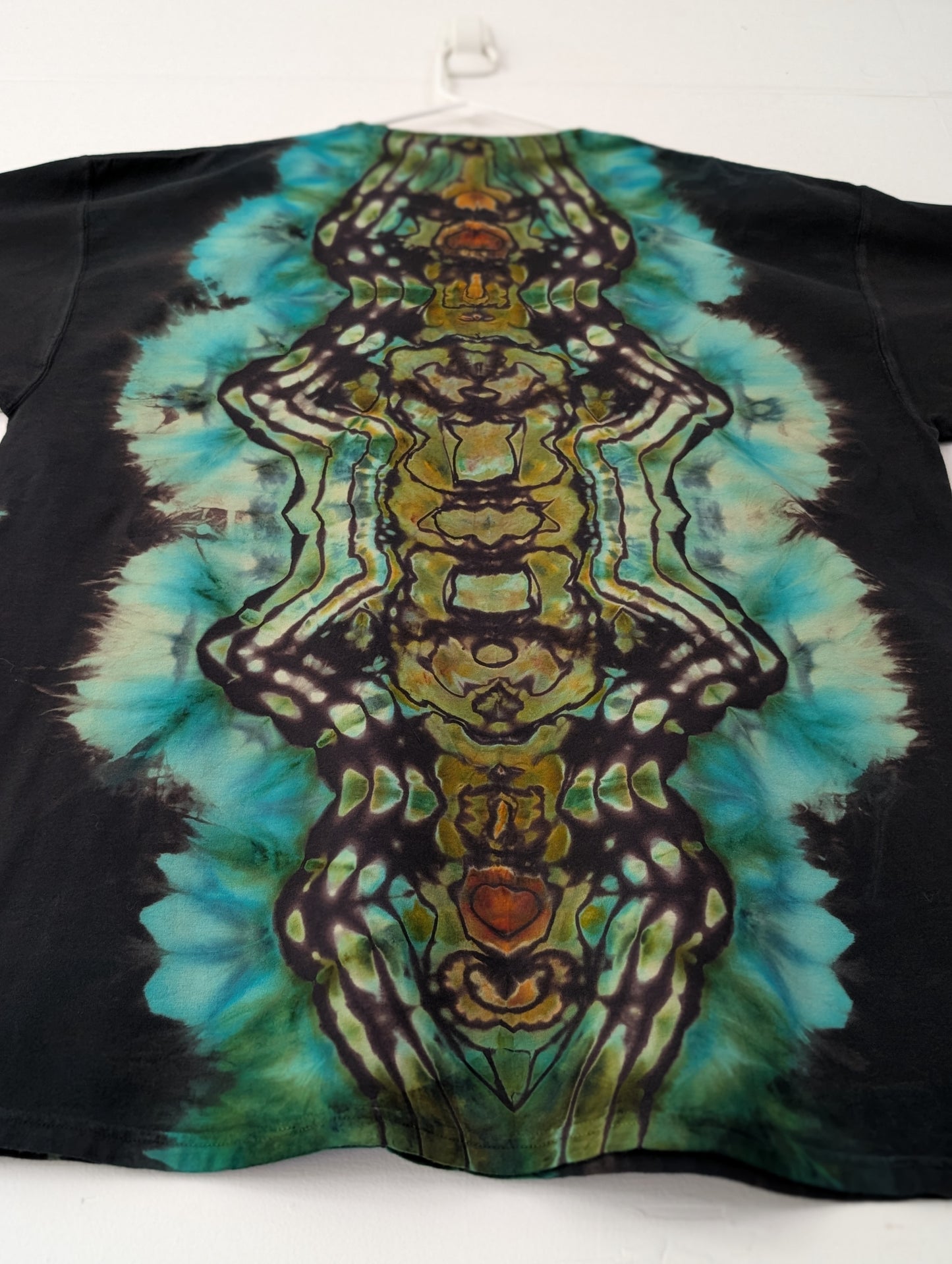Sacred Reverse • 2XL