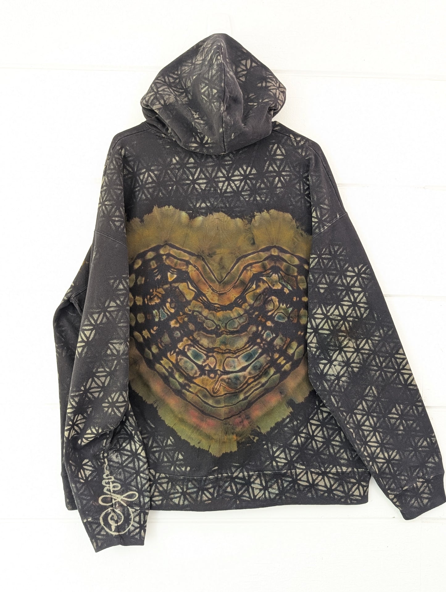 Heart Cave • XL