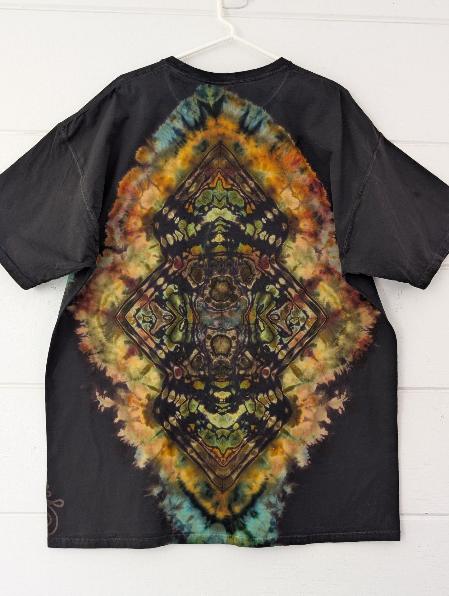 Sacred Reverse • 2XL