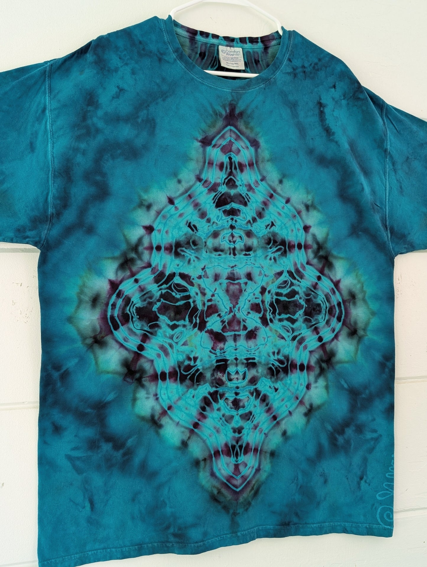 Sacred Reverse • XL