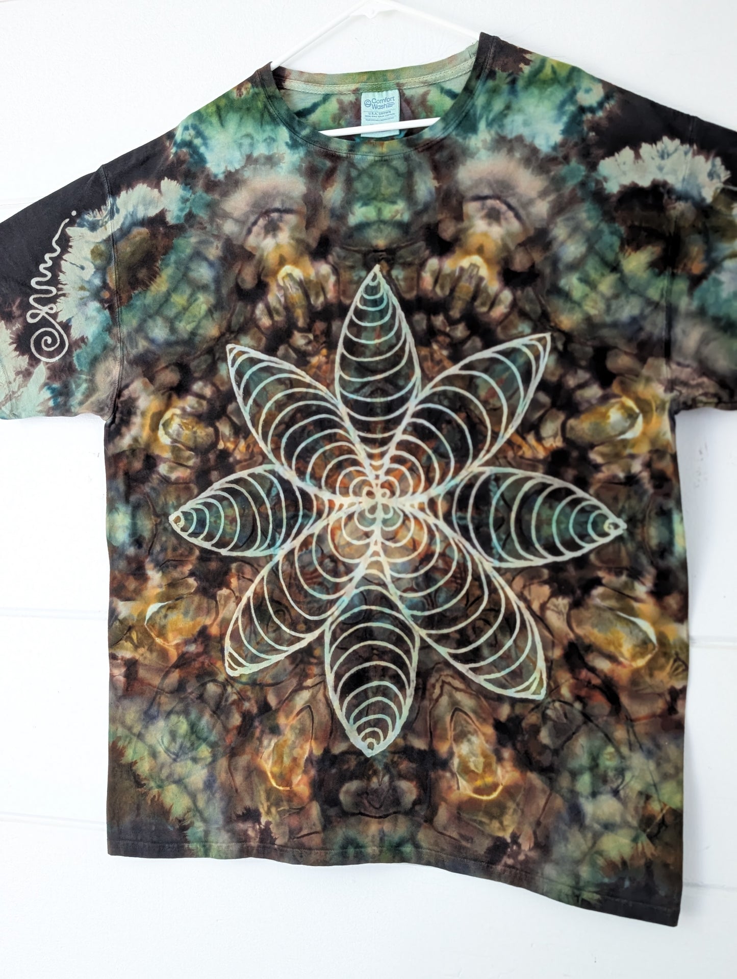 Sacred Tee • XL