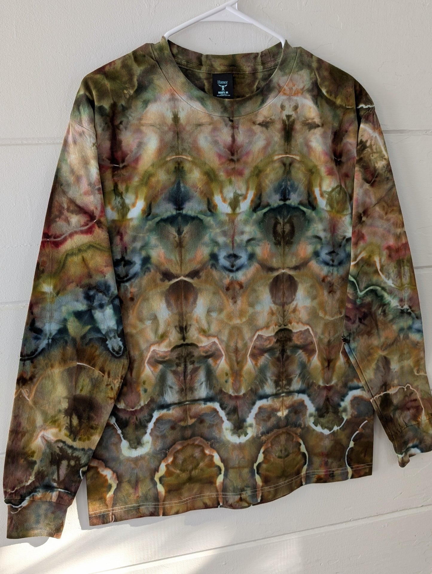 MEDIUM SACRED LONG SLEEVE