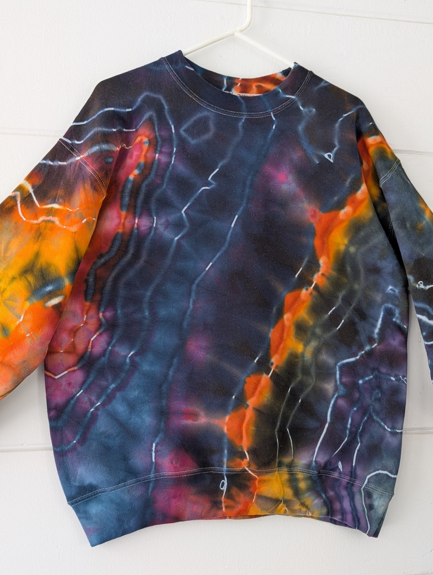 MEDIUM HEAVYWEIGHT CREWNECK