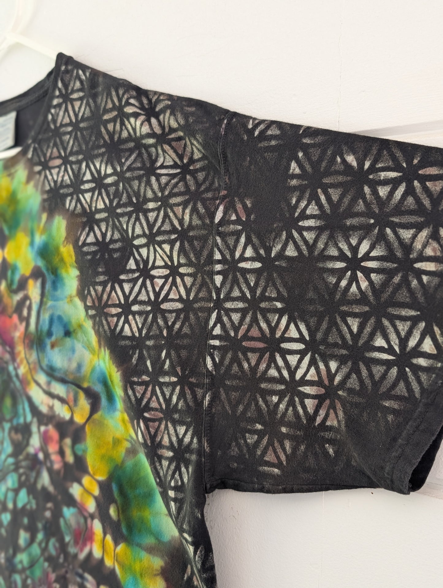 Sacred Reverse • 3XL
