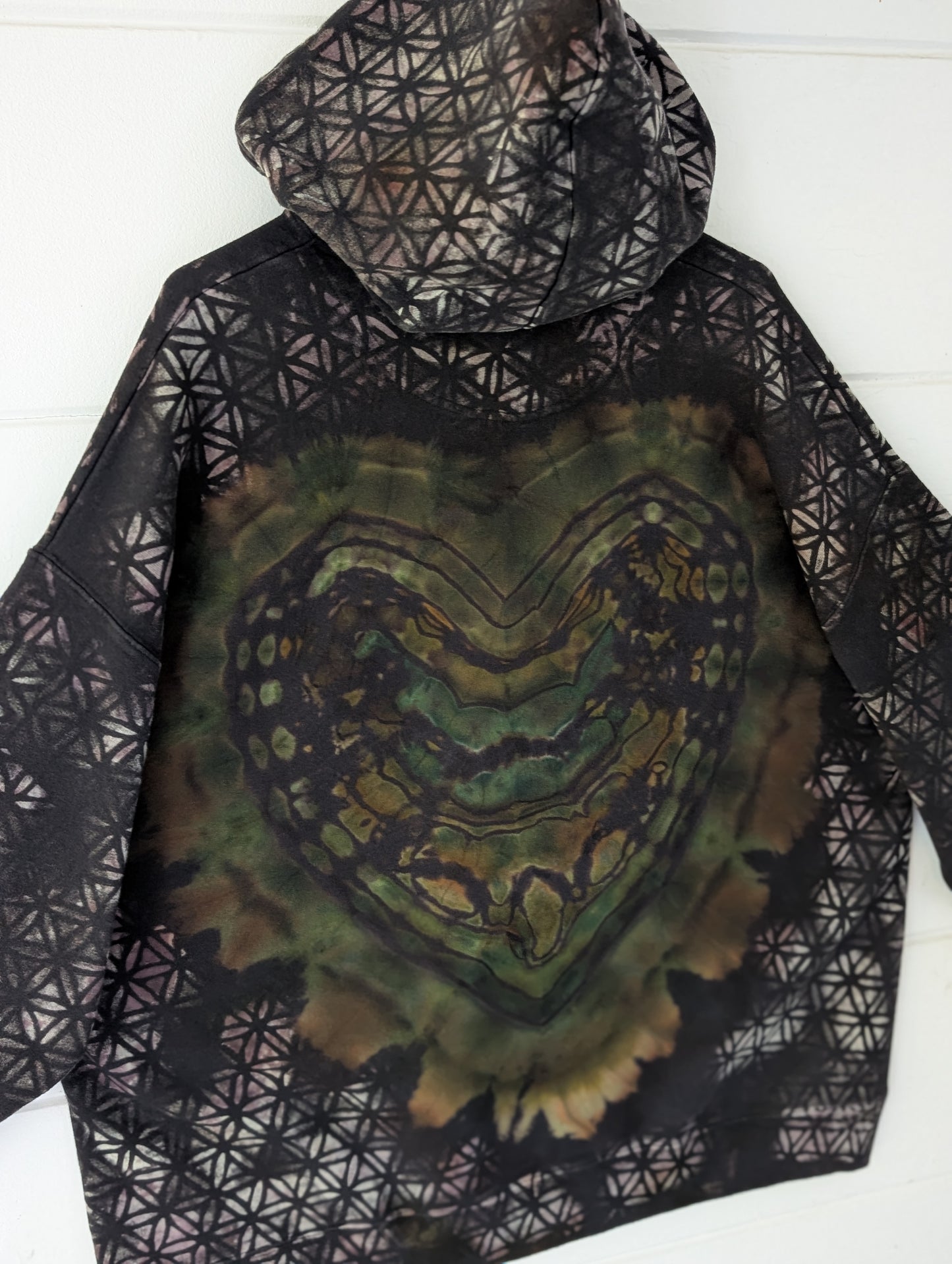 Heart Cave • 2XL