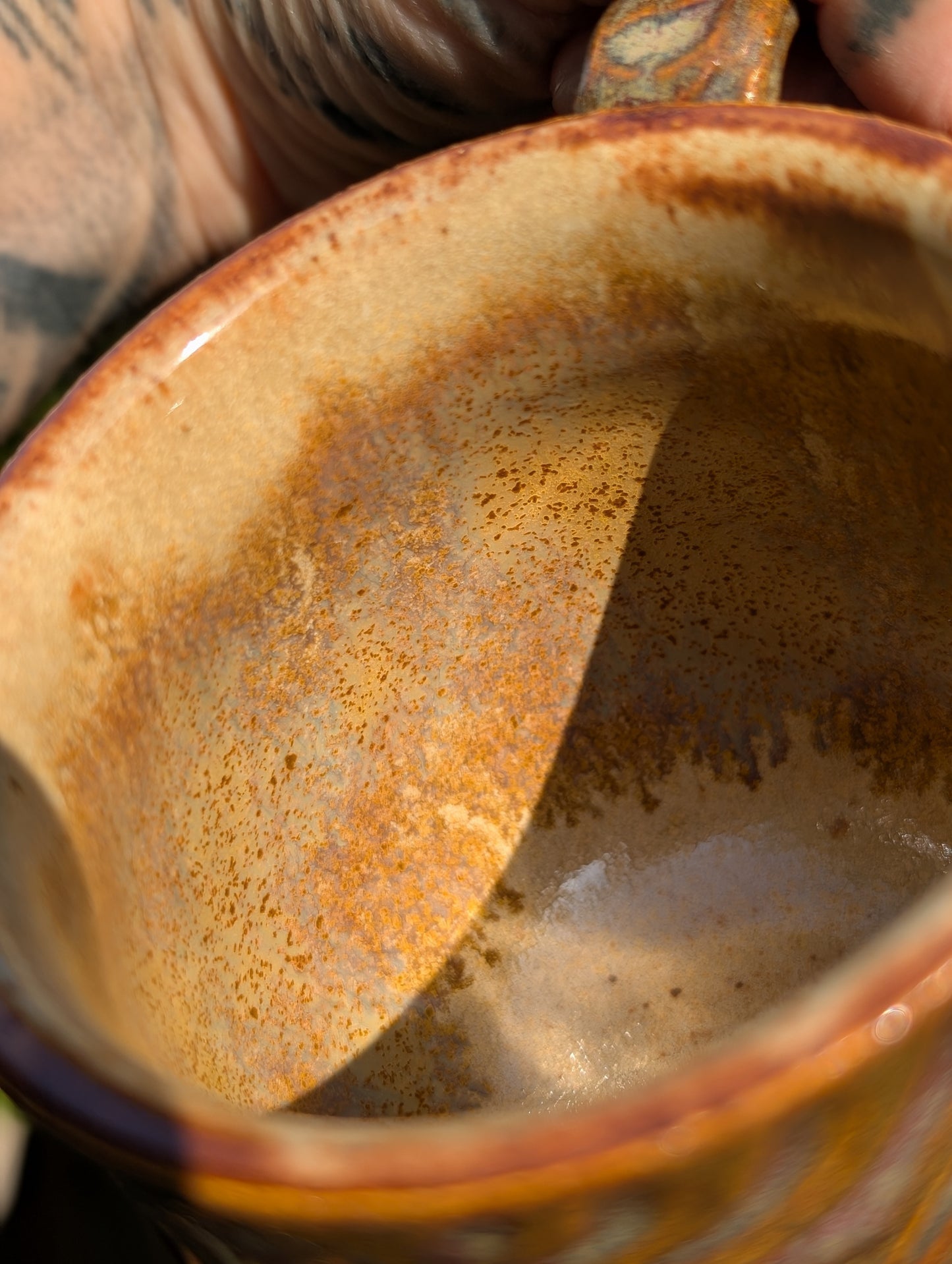 Carved Mug • 9.5 oz