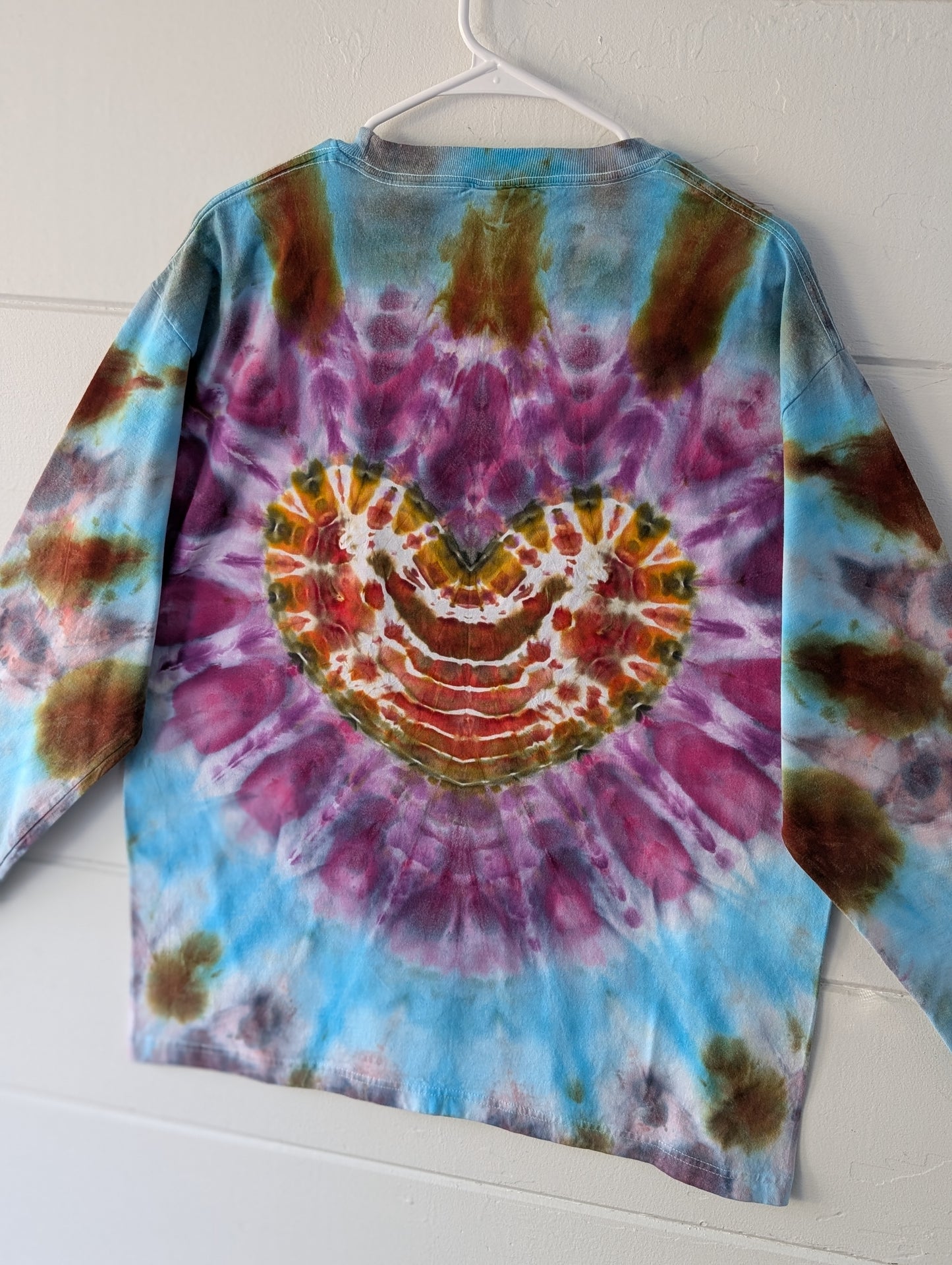 LARGE SACRED LONG SLEEVE