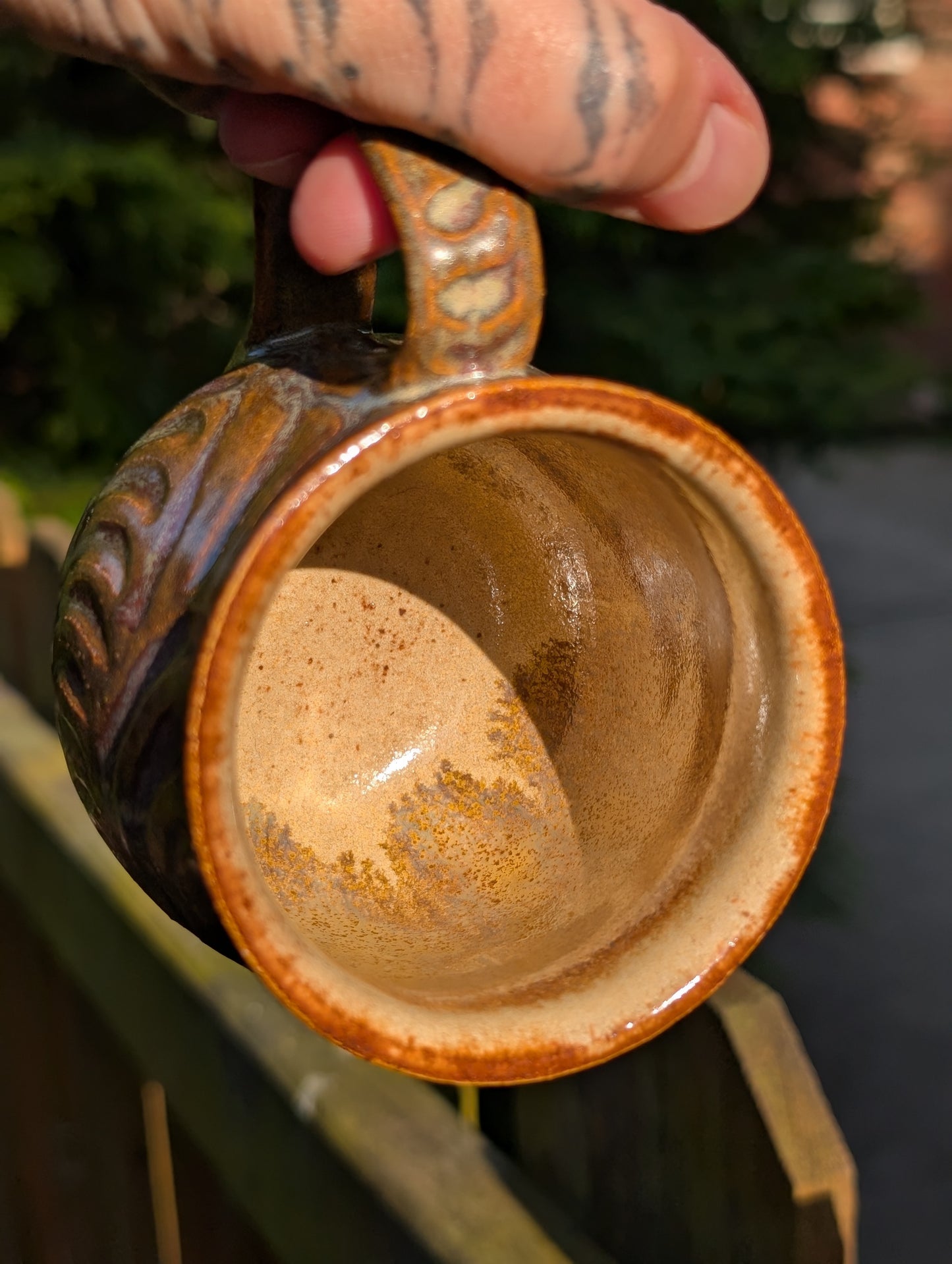 Carved Mug • 9.5 oz