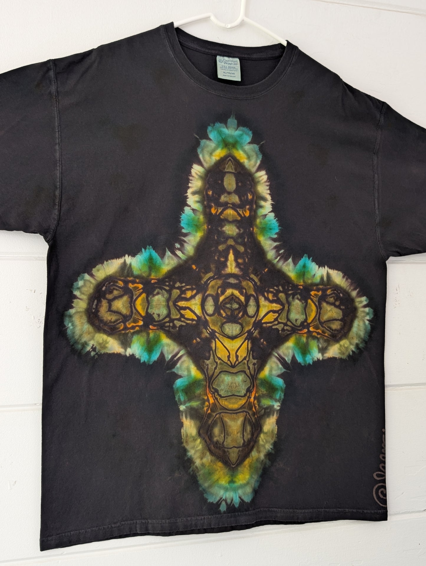 Sacred Reverse • XL