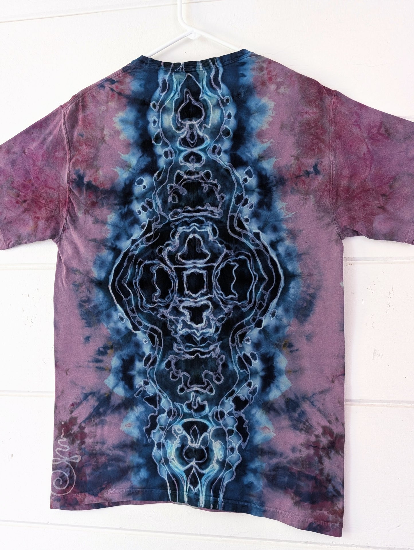 Sacred Reverse • Medium