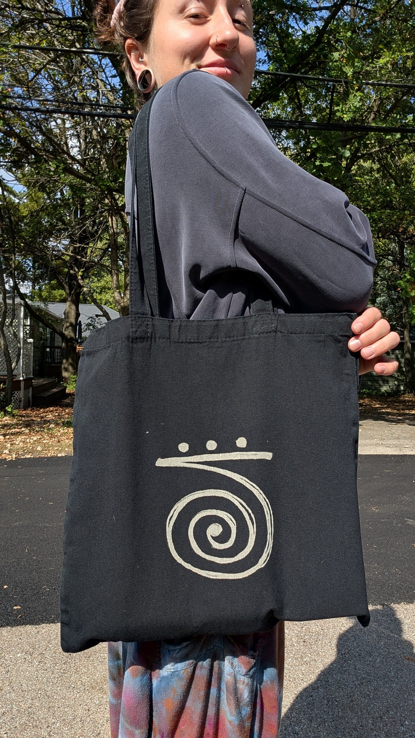 TOTE BAGS